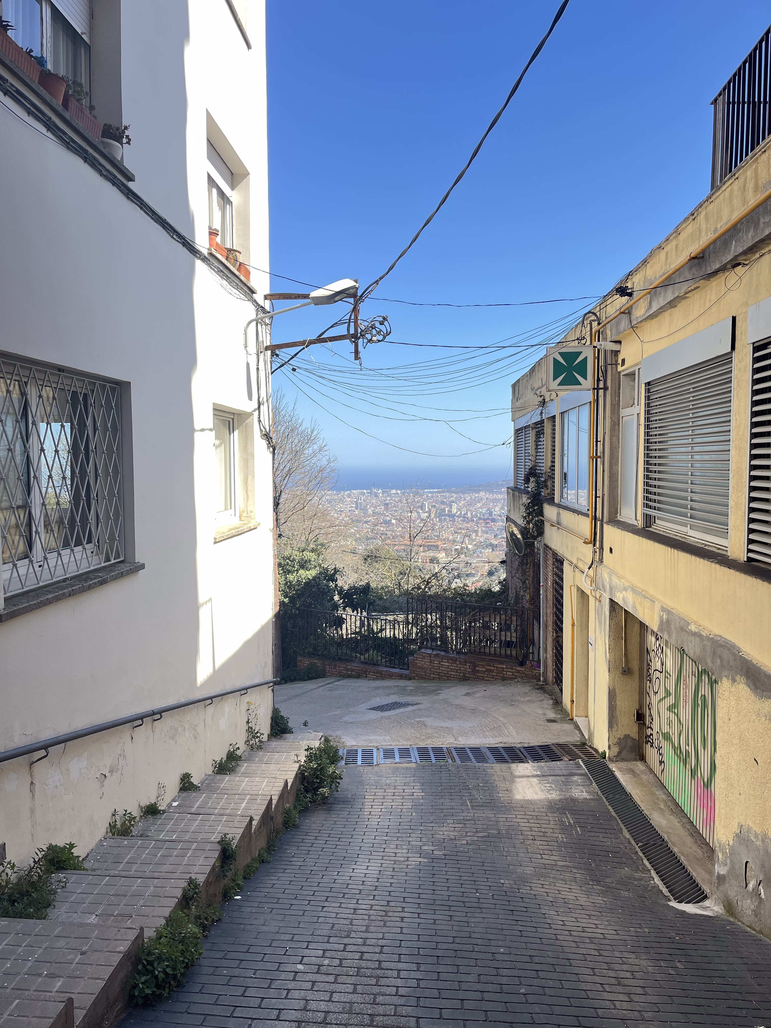 Corridor to downtown