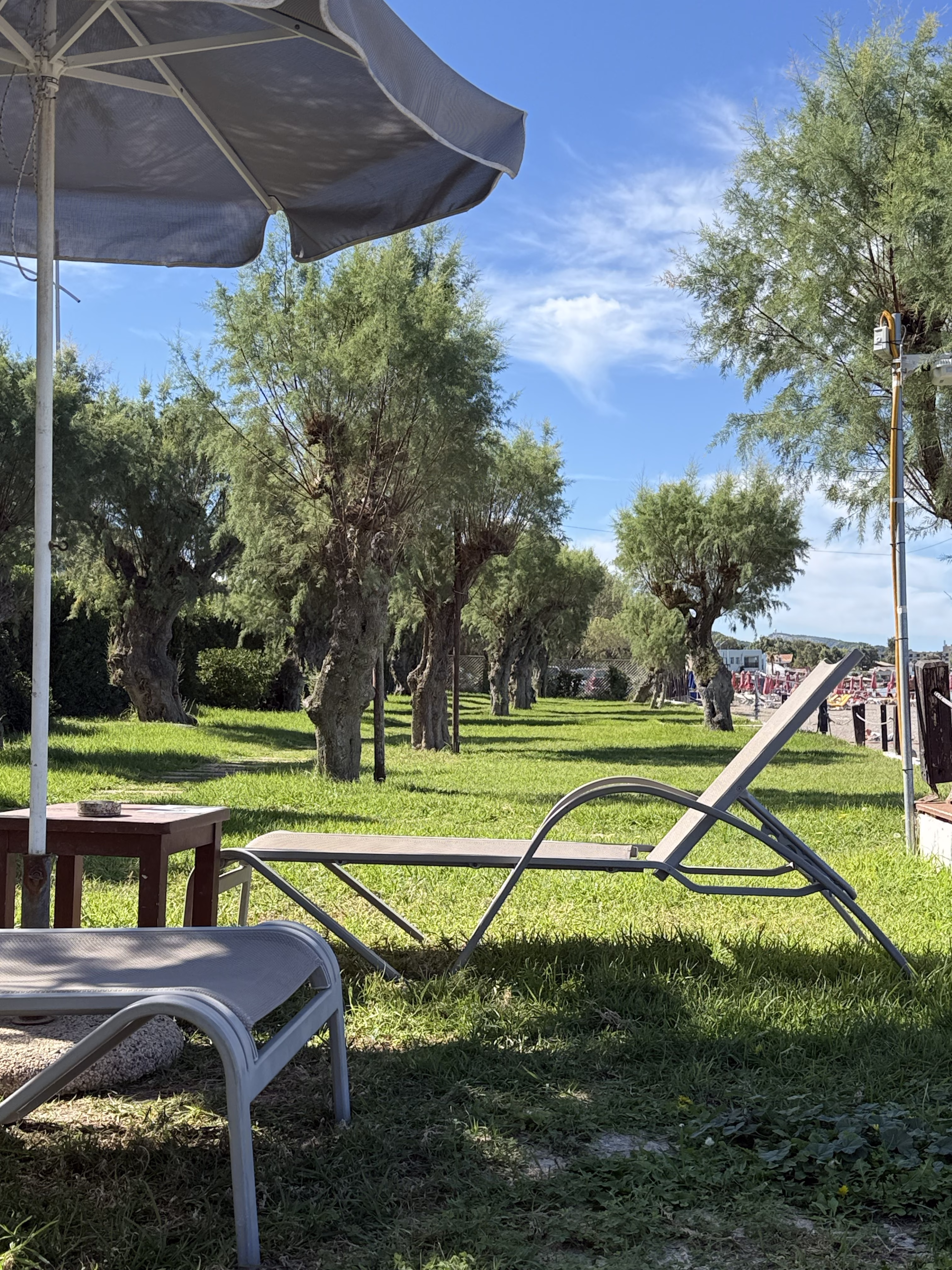 There are ways to relax .. ⛱️