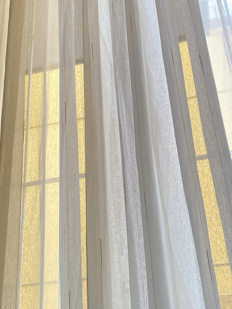 Yellow window 
