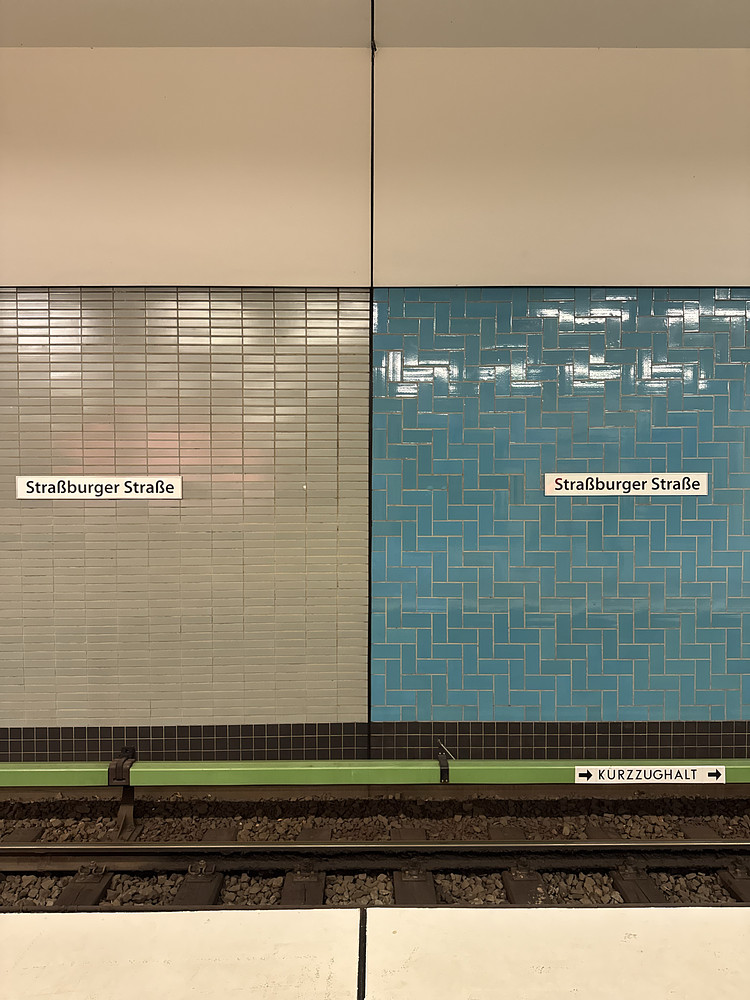 Subway Station (U1 Straßburger Strasse)