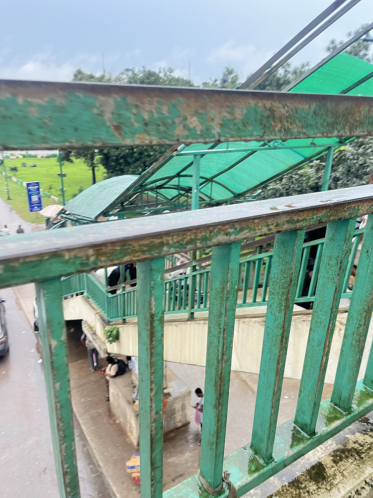 Pedestrian bridge 