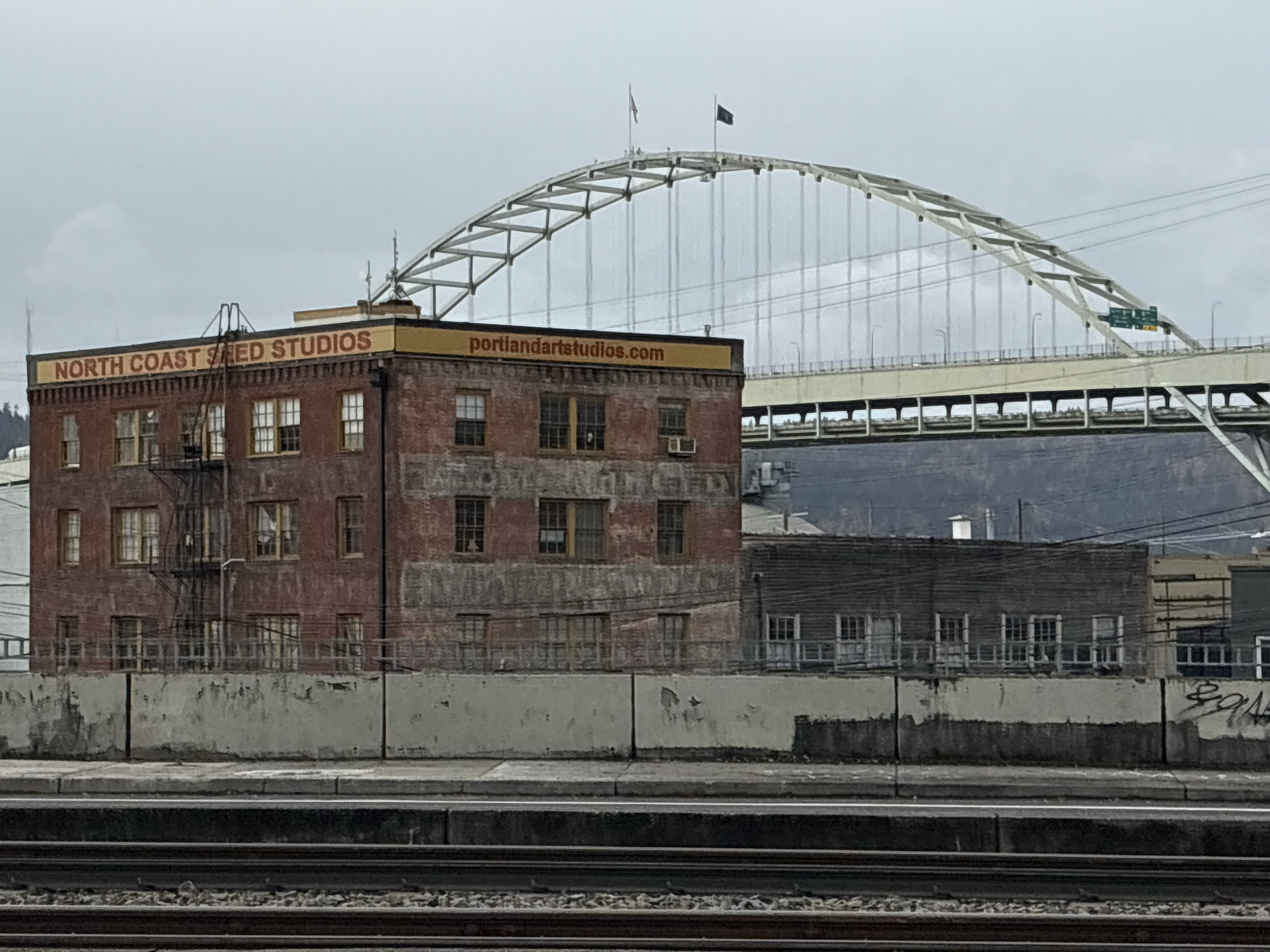  <abandoned> art dreams 